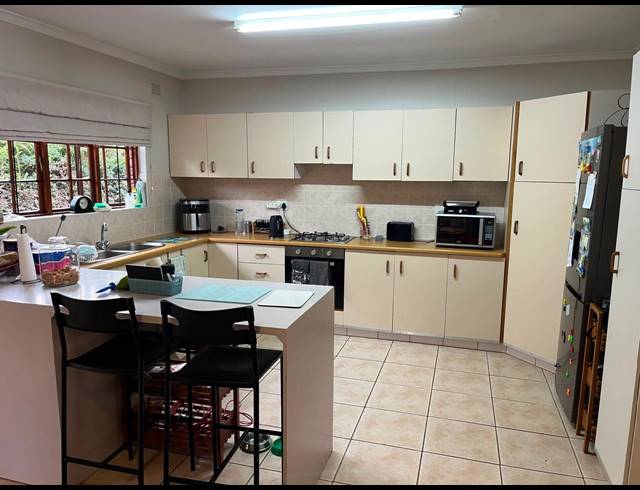 3 BEDROOM SECTIONAL TITLE TO LET IN HOWICK NORTH